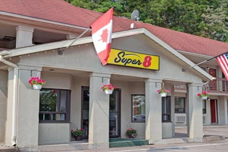 Super 8 By Wyndham Niagara Falls North Kültér fotó